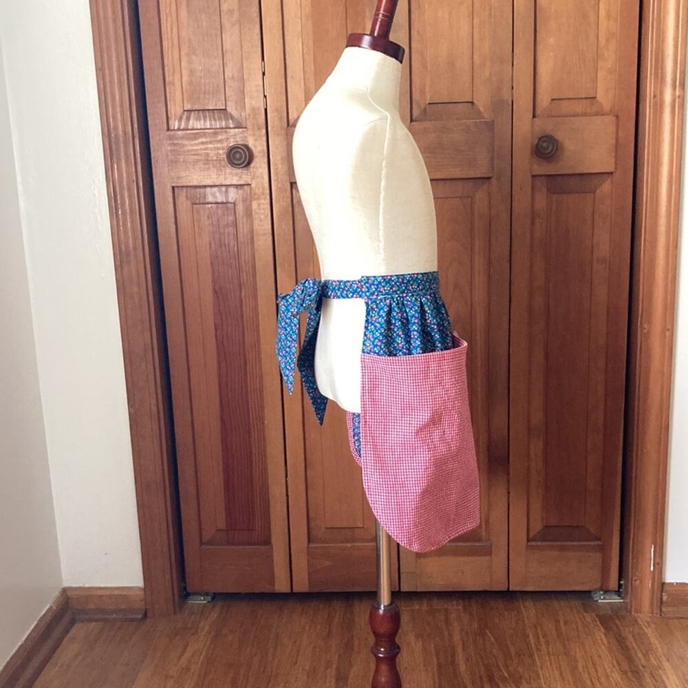 Amanda Made It Red Gingham & Blue Calico Half Apron, Girls Size 3/4